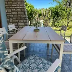 Kosuello Vendeghaz * Сантод